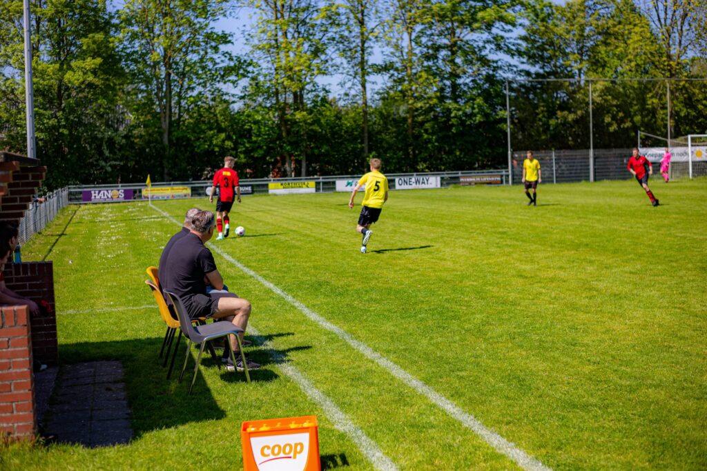 VV Warffum 1 - VV Eenrum 1