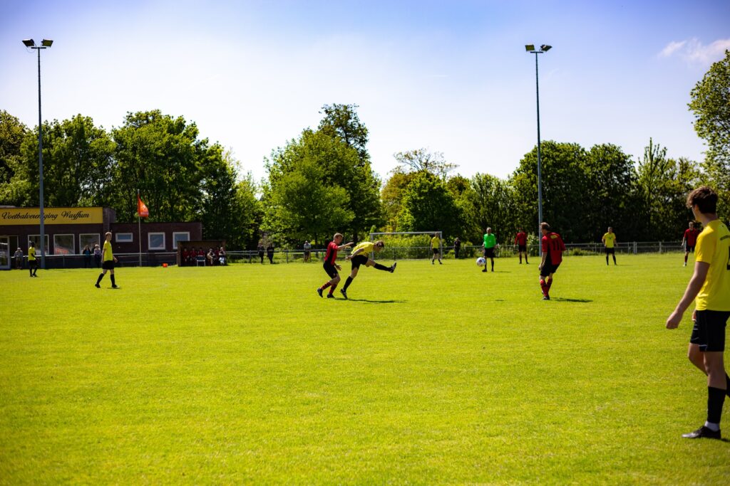 VV Warffum 1 - VV Eenrum 1