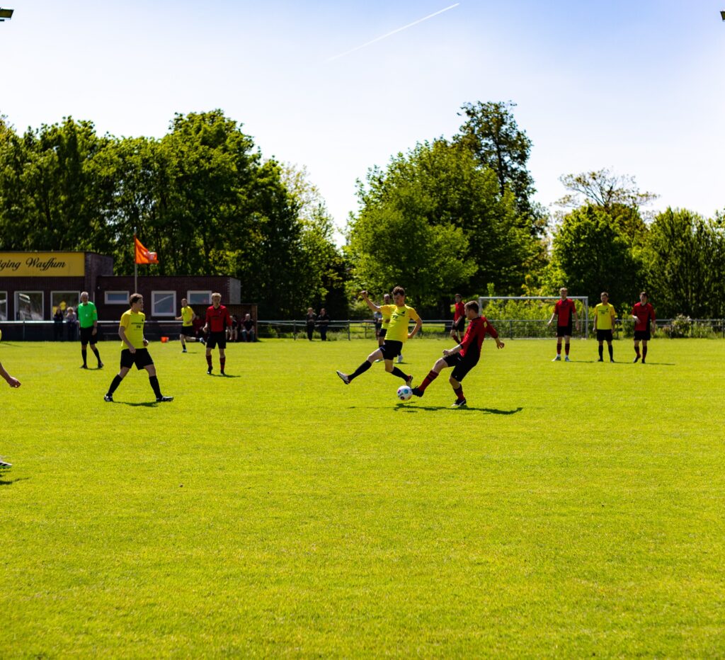 VV Warffum 1 - VV Eenrum 1