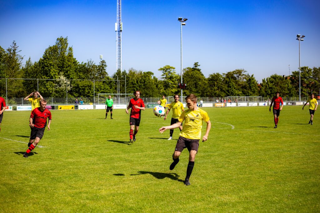 VV Warffum 1 - VV Eenrum 1