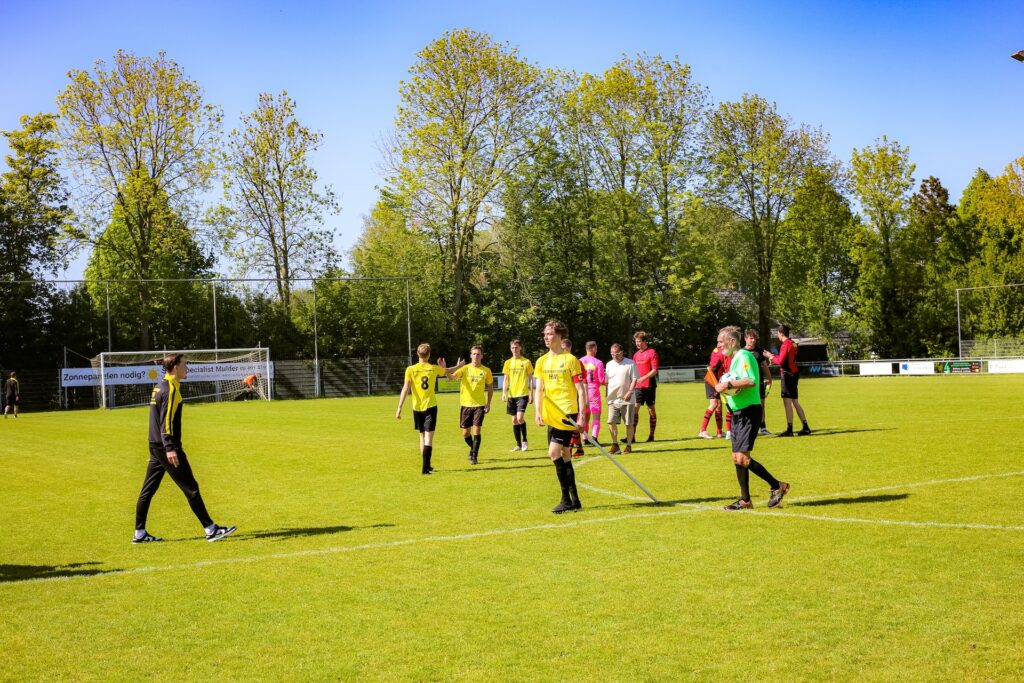 VV Warffum 1 - VV Eenrum 1