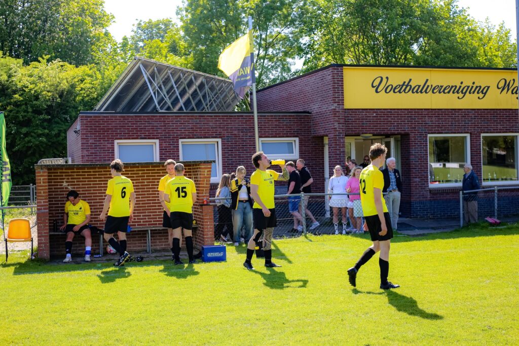 VV Warffum 1 - VV Eenrum 1